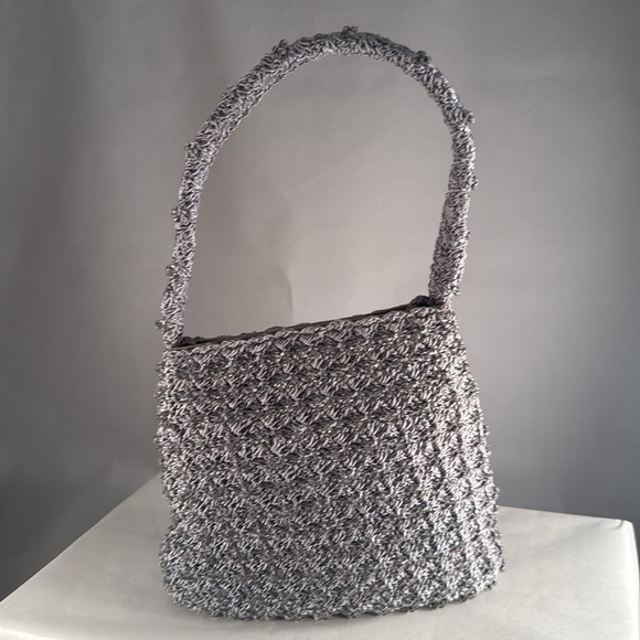 The perfect gray beaded crocheted hand bag. - Picture 3 of 5